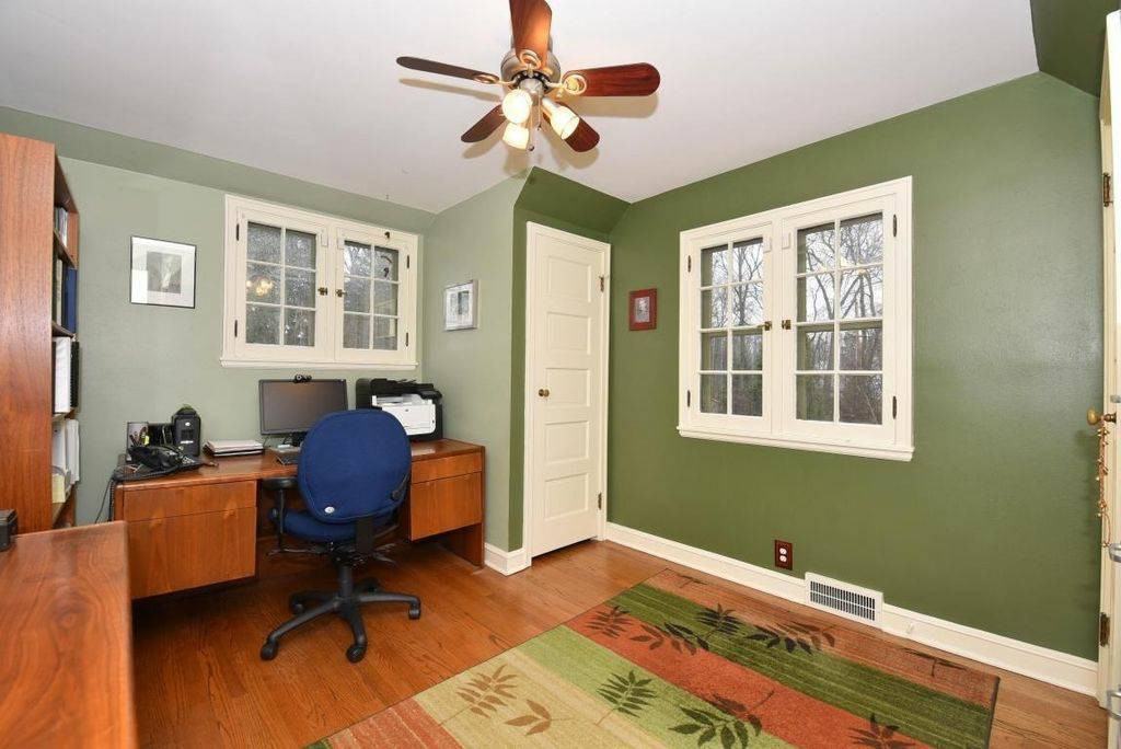 917 E Spooner Rd - Photo 3 of 24