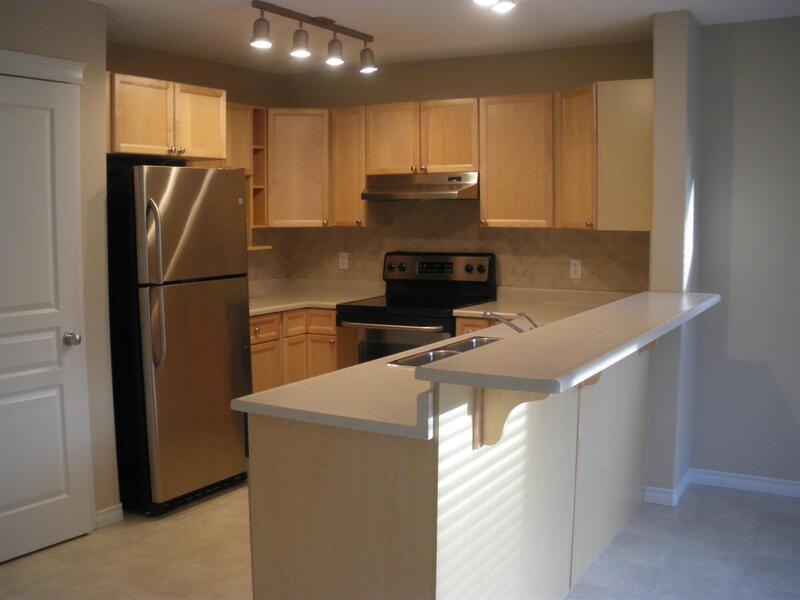 12 Carlyle Crescent - Photo 2 of 3