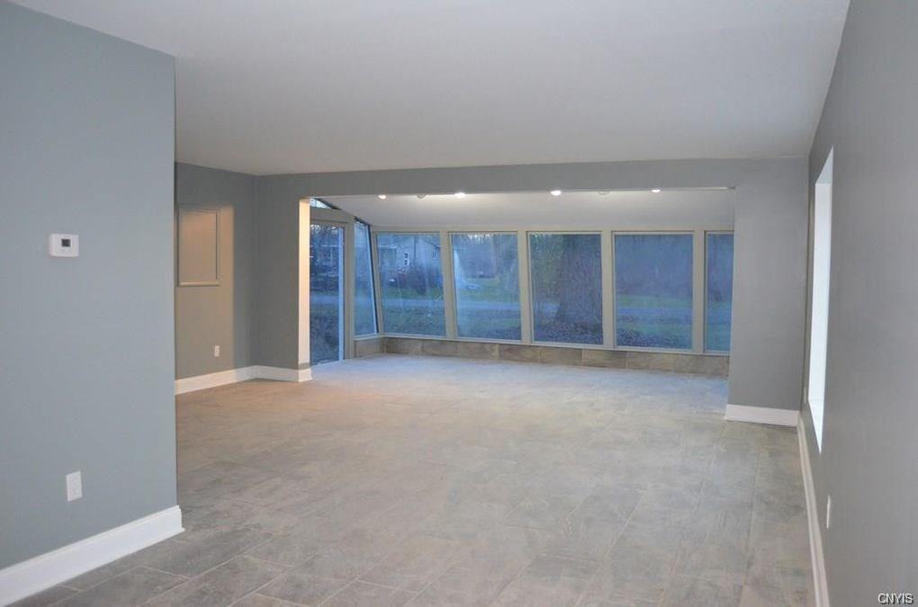 7420 Mapleview Rd - Photo 3 of 21