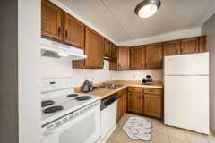 Park Plaza Apartments - Photo 1 of 1