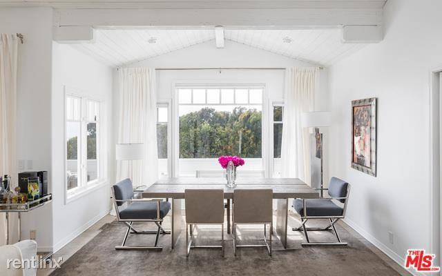 31844 Seafield Dr - Photo 2 of 10