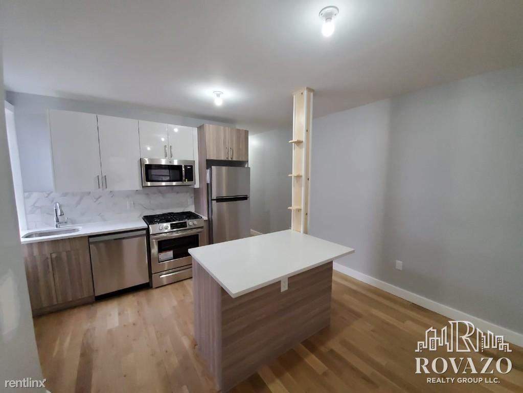 84-85 romaine Ave - Photo 3 of 9