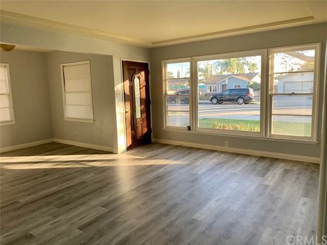 15053 Howellhurst Drive - Photo 3 of 10