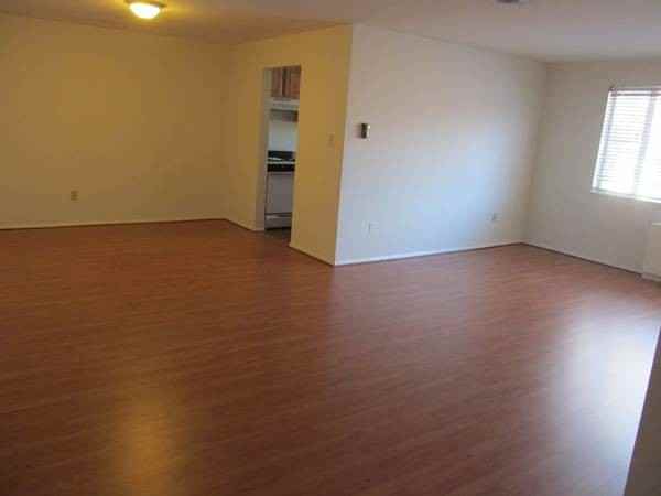 Ken Mil Apartments - 9119 Manchester Rd Silver Spring MD | Zumper