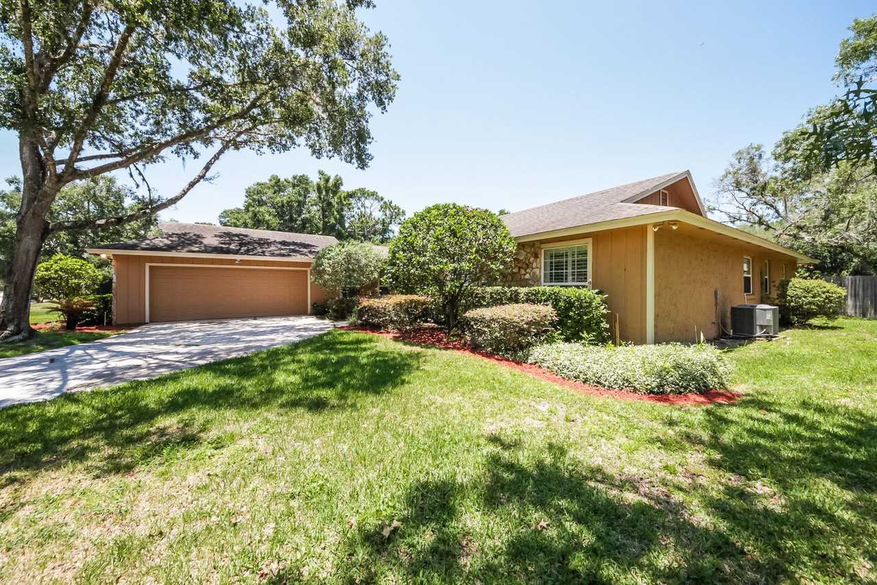 104 Sweetwater Hills Dr - Photo 2 of 19