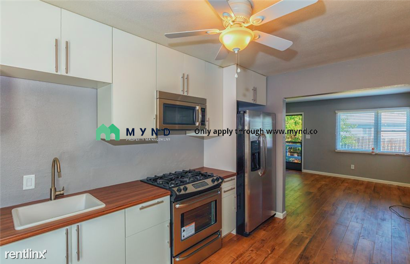 6773 Mohawk St - Photo 2 of 9
