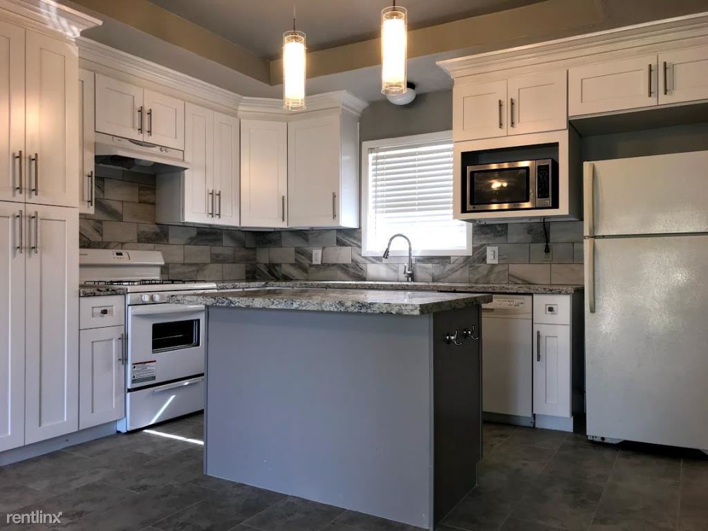 1223 N Ridgefield Cir - Photo 3 of 14