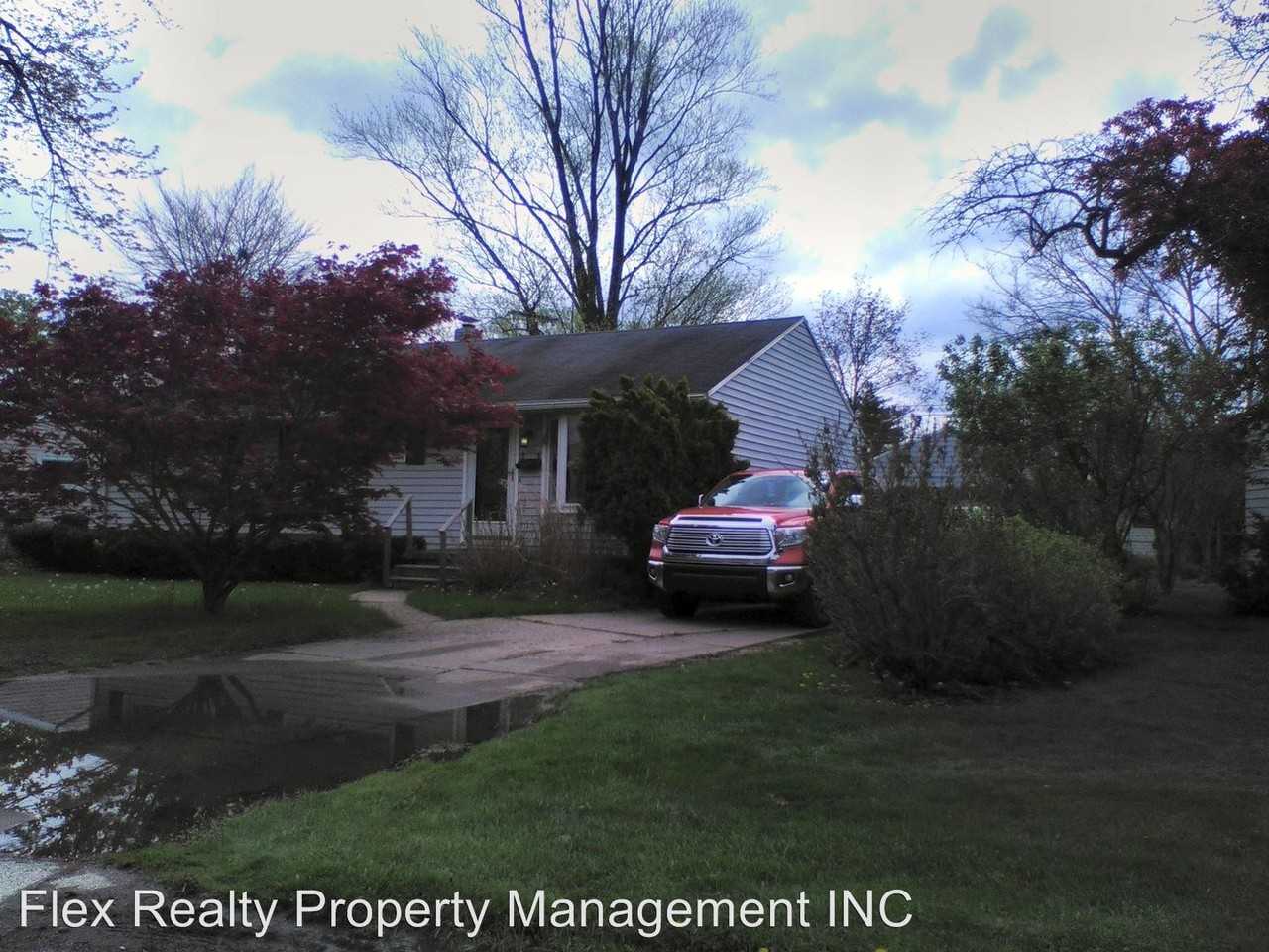 3229 Glencairn - Photo 2 of 7