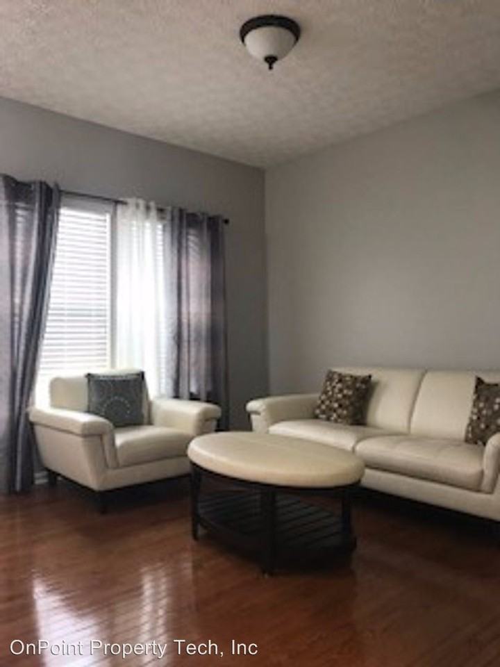 7865 Avaleen Cir N - Photo 3 of 50