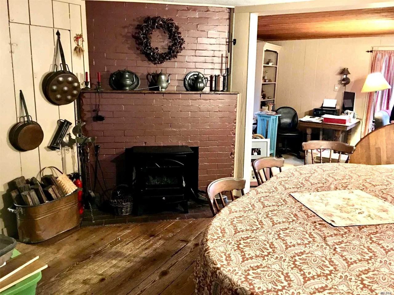 48 Sandy Hollow Rd - Photo 3 of 20