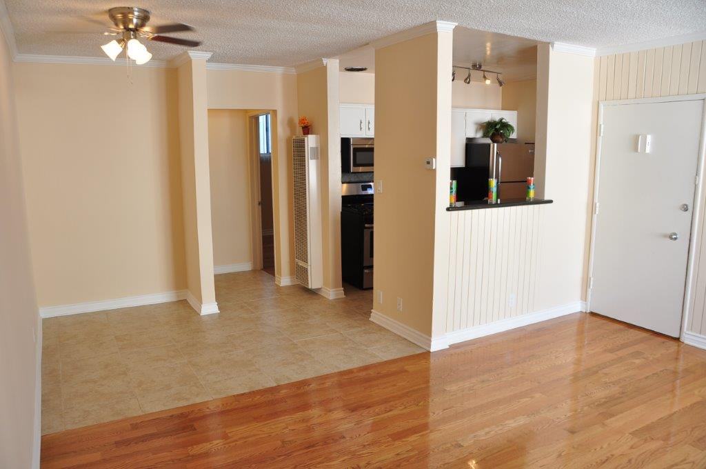 N. Ardmore Ave. & Romaine St. - Photo 7 of 29