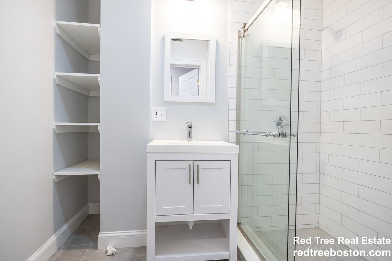 48 Green Street - Photo 3 of 14