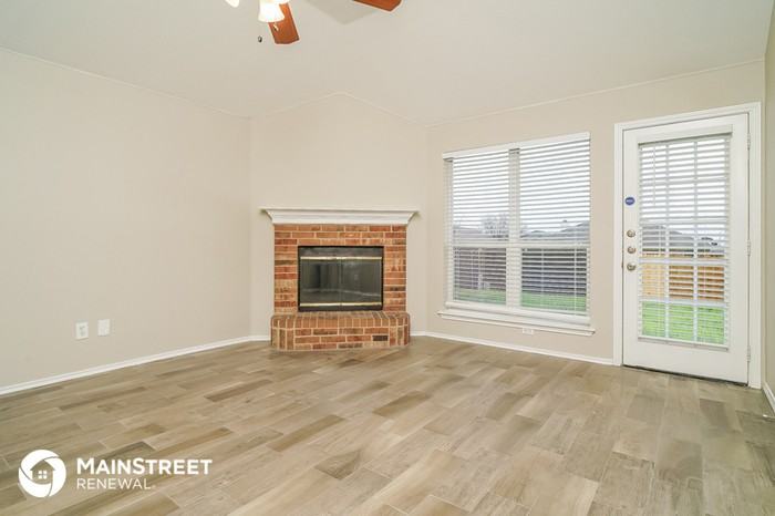 1510 Brookleaf Drive - Photo 3 of 16