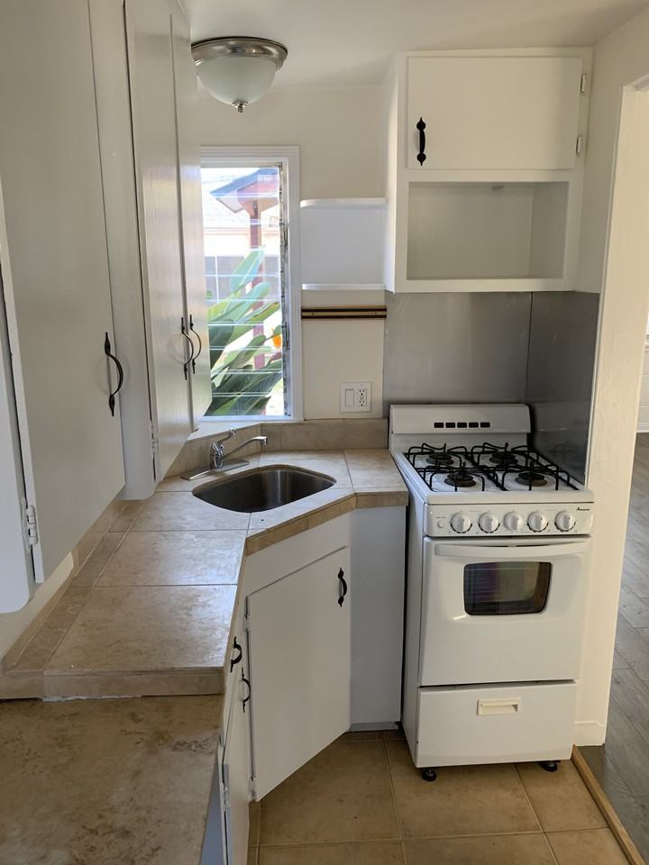 Back studio guest house - Photo 5 of 8