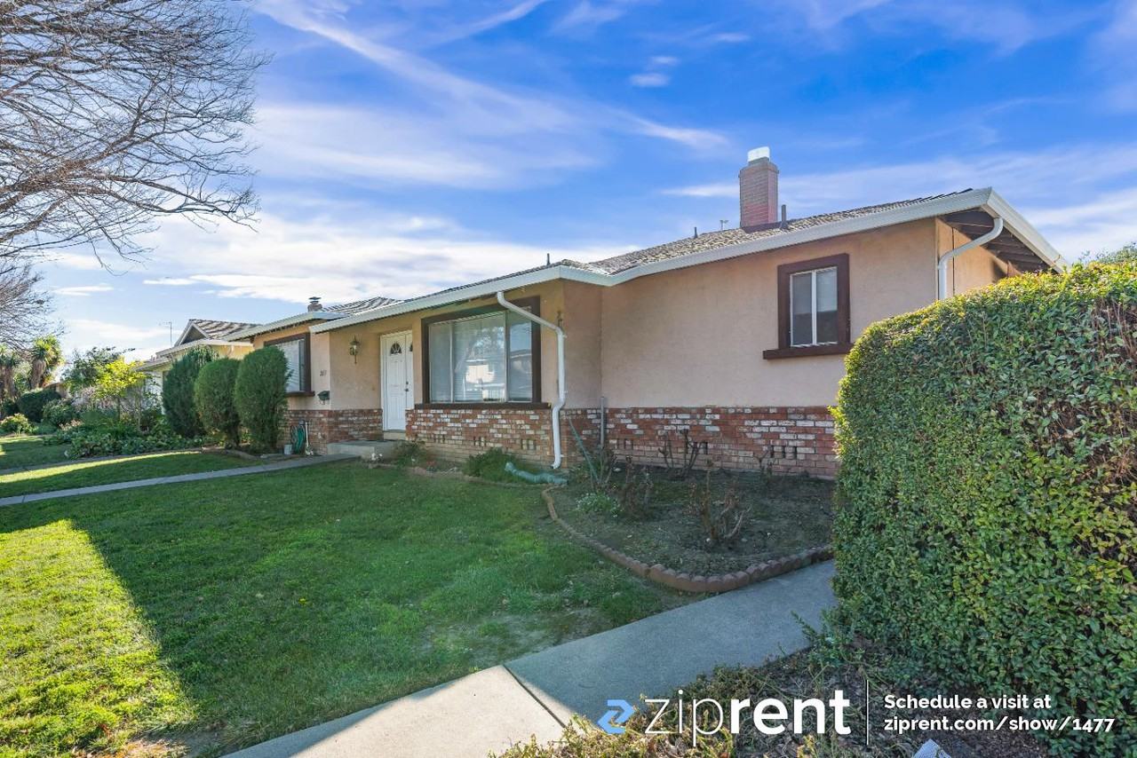 2657 Skylark Dr - Photo 2 of 20