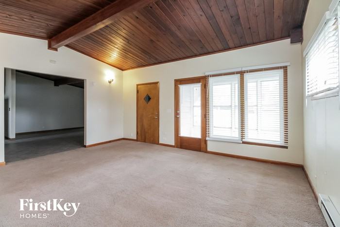 1054 Kenmore Avenue - Photo 2 of 14