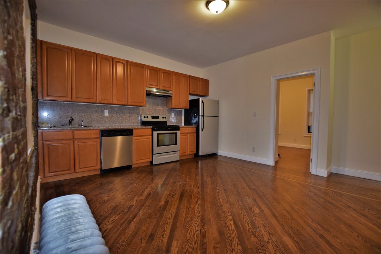 Avenue U & E 17th St #4a - Photo 2 of 10