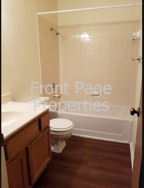 740 Simonetti Dr #B - Photo 4 of 18