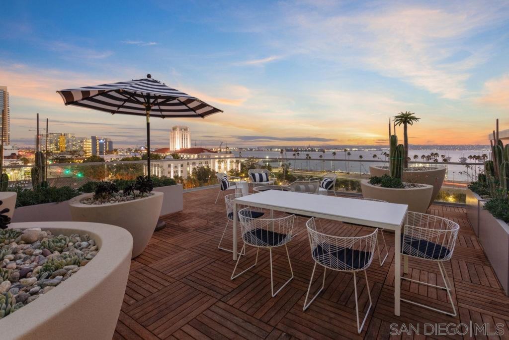 1919 Pacific Highway 601 - Photo 2 of 25