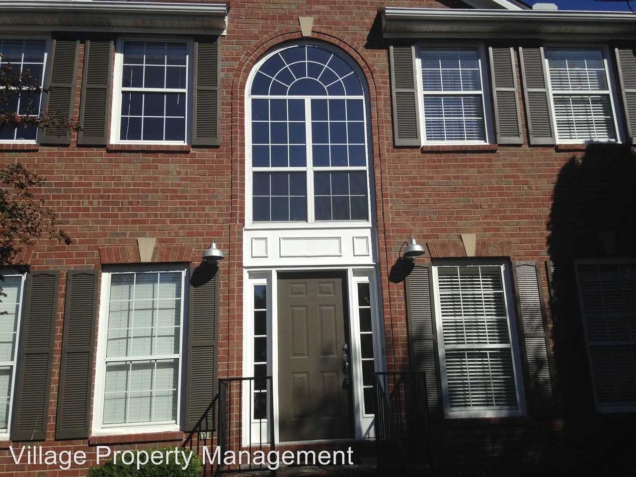 7009 Meadow Ridge Circle - Photo 2 of 11