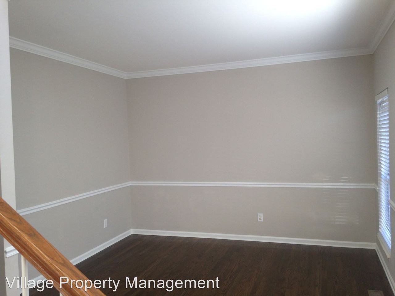 7009 Meadow Ridge Circle - Photo 3 of 11