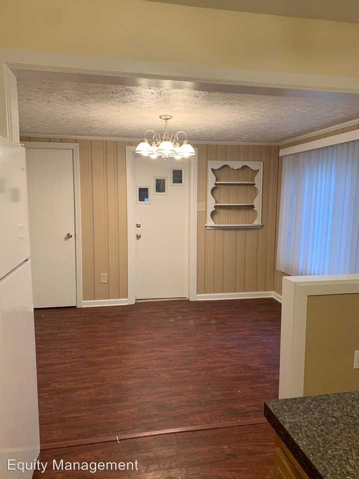 129 Howard Street - Photo 2 of 16