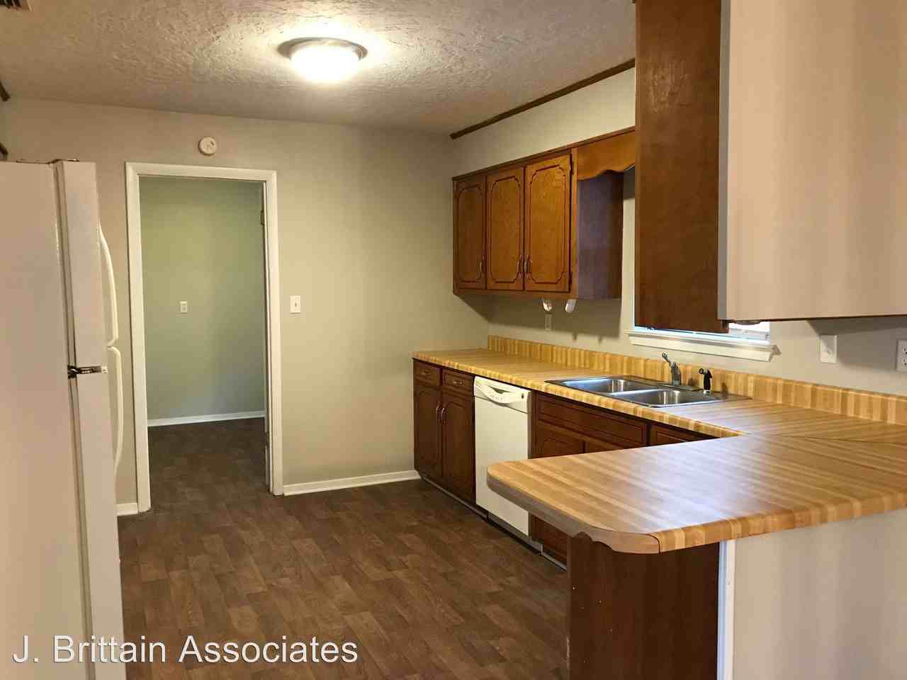 657 Bailey Springs - Photo 3 of 16