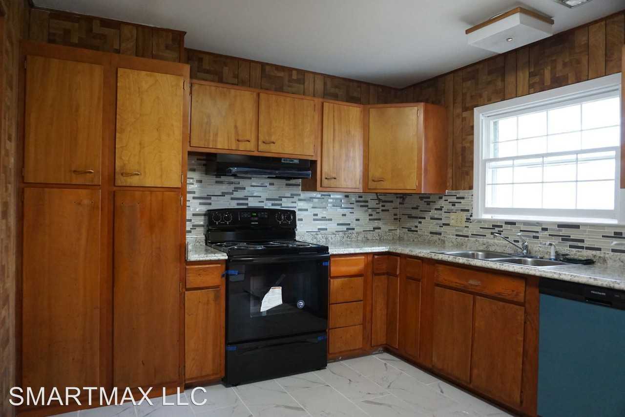 1700 N. Amelia St - Photo 2 of 22