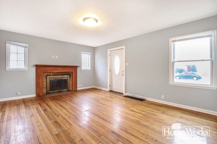 1407 East Sorin Street - Photo 3 of 13