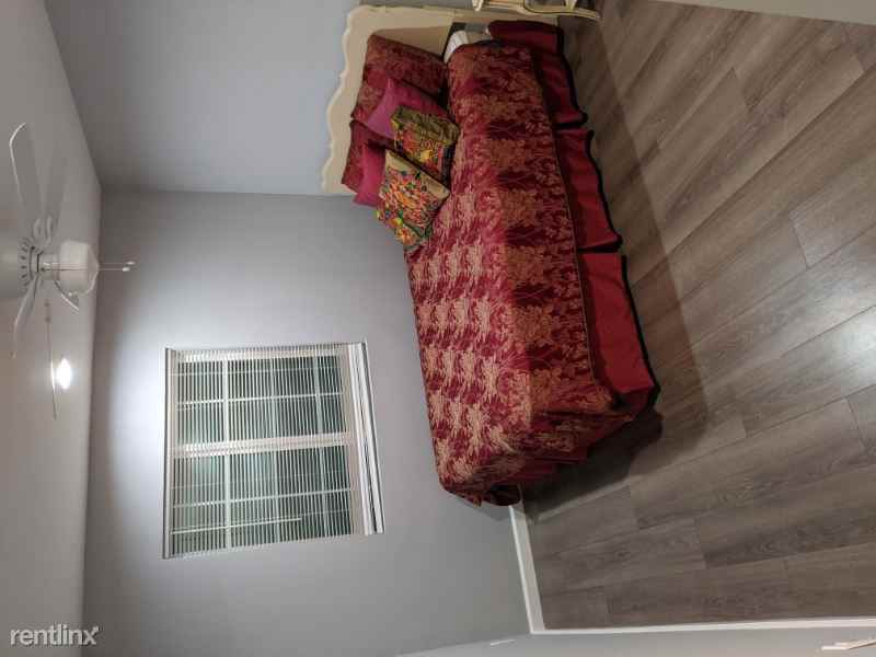 15043 Larkspur St - Photo 2 of 14