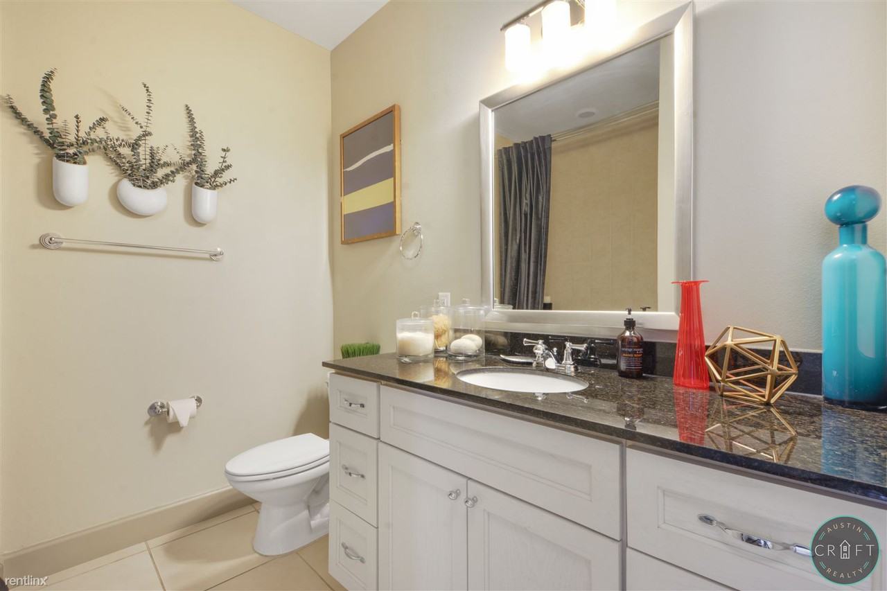 506 Oakland Ave - Photo 2 of 5