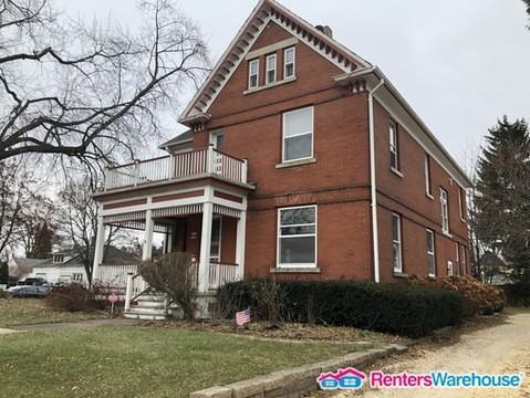 1055 12th Ave - Photo 2 of 15