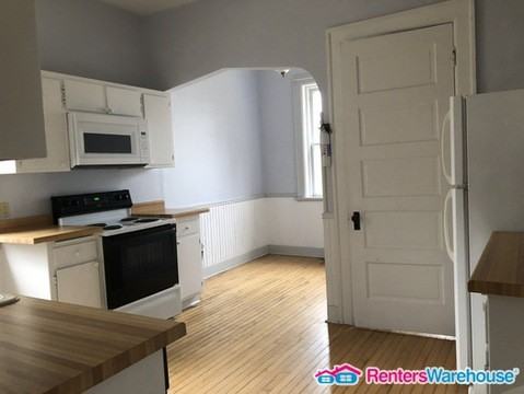 1055 12th Ave - Photo 3 of 15