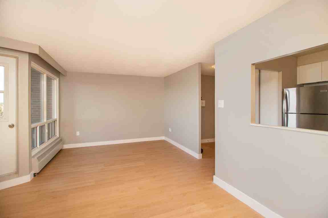 2850 Cedarwood Drive Apartments 2850 Cedarwood Dr, Ottawa, ON K1V 8Y4