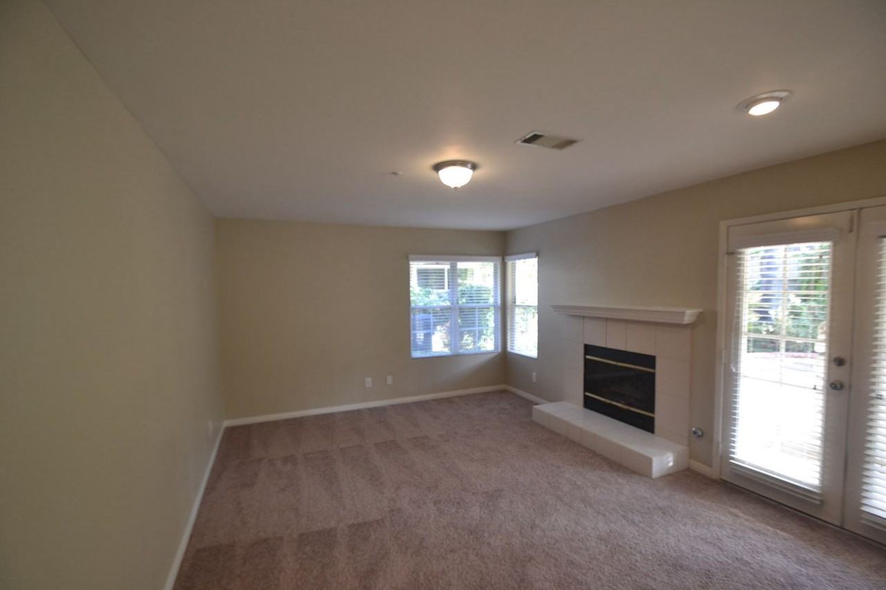 301 Chandler W - Photo 2 of 14