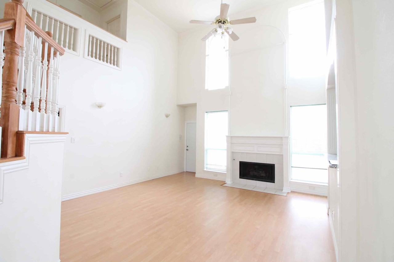3835 Walden Way - Photo 3 of 15