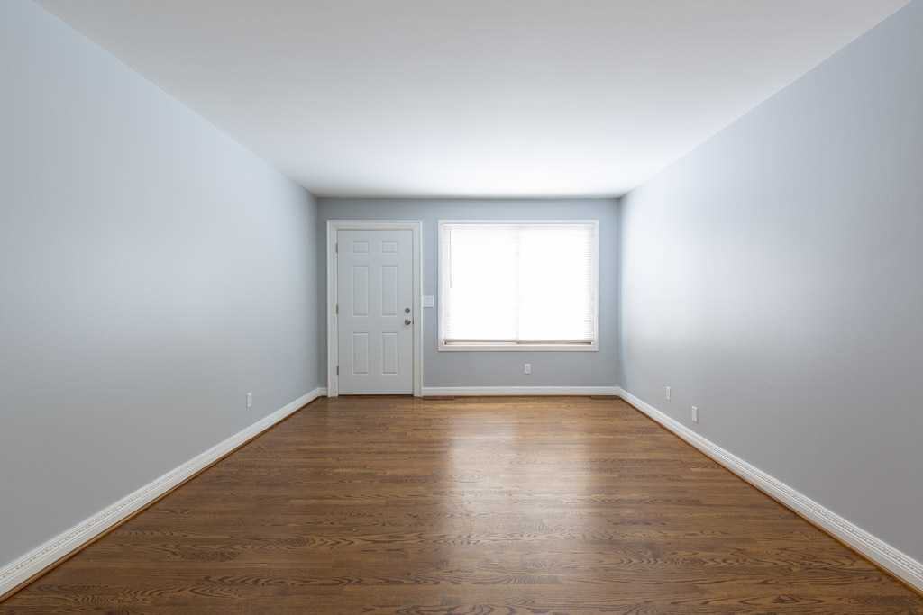 2408 Eastern - Photo 2 of 19