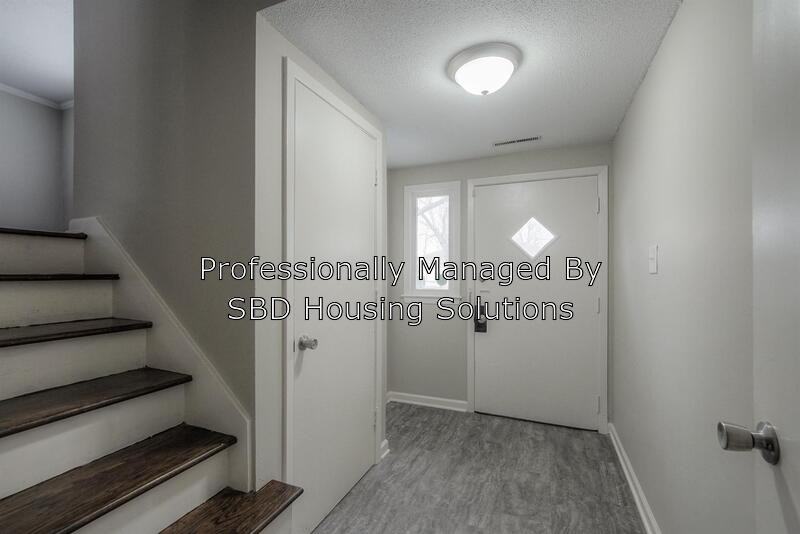 16003 E 35th St S - Photo 3 of 33