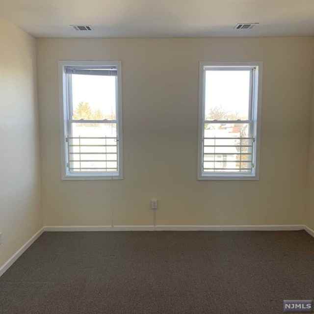 109 Sheridan Avenue - Photo 3 of 24