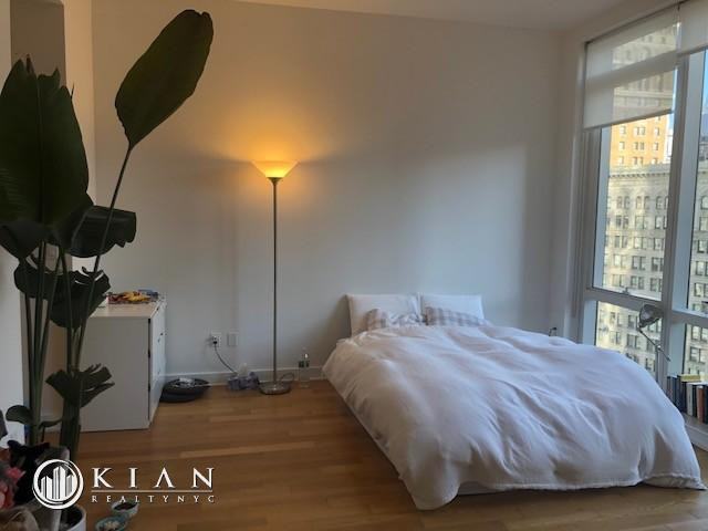 885 Sixth Avenue #15C