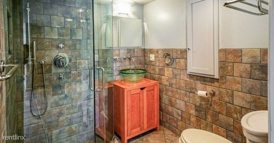 3253 Shasta Cir N - Photo 3 of 5