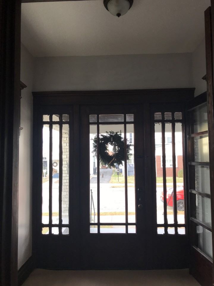 218 E Maple St - Photo 2 of 13