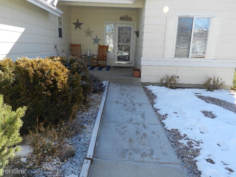 875 Aspenglow Ln - Photo 2 of 38