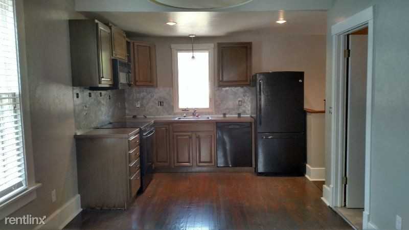 1015 15th Street - Photo 3 of 14