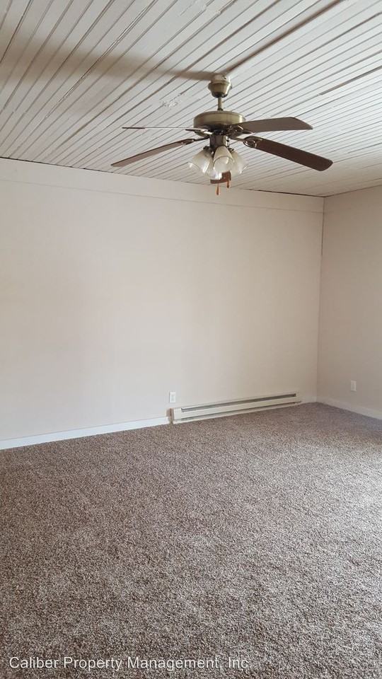 232 NW 5th St. - Photo 2 of 8