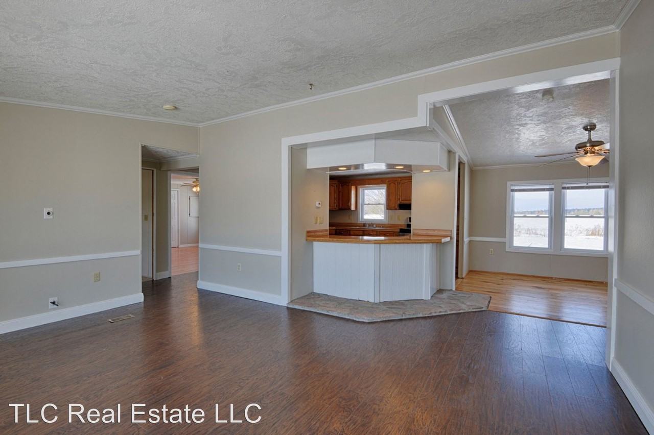 37373 Greenizen Road - Photo 3 of 31