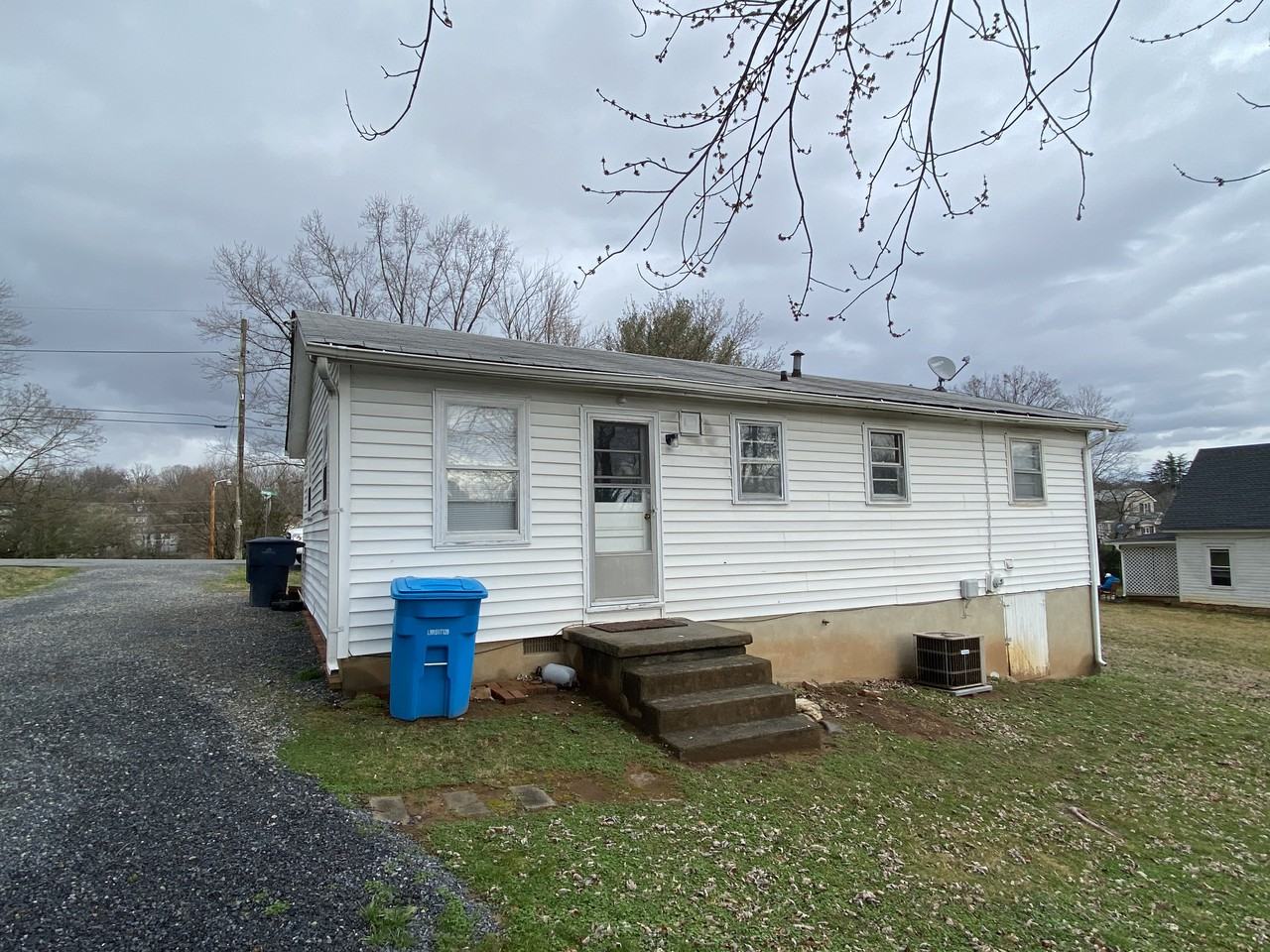 3938 Dakota Ave Nw - Photo 2 of 13