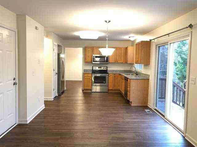 1461 Timber Ridge Circle - Photo 3 of 13