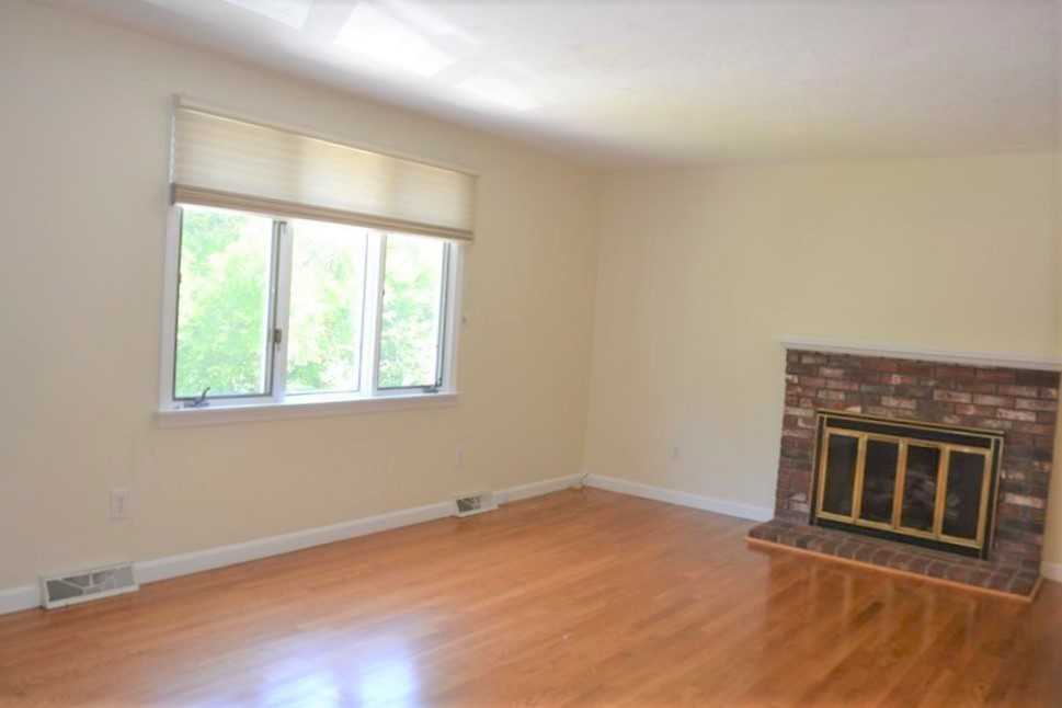 20 Pine Grove Park - Photo 3 of 5