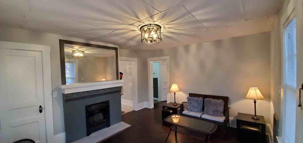 302 South Bratton Street - Photo 2 of 17